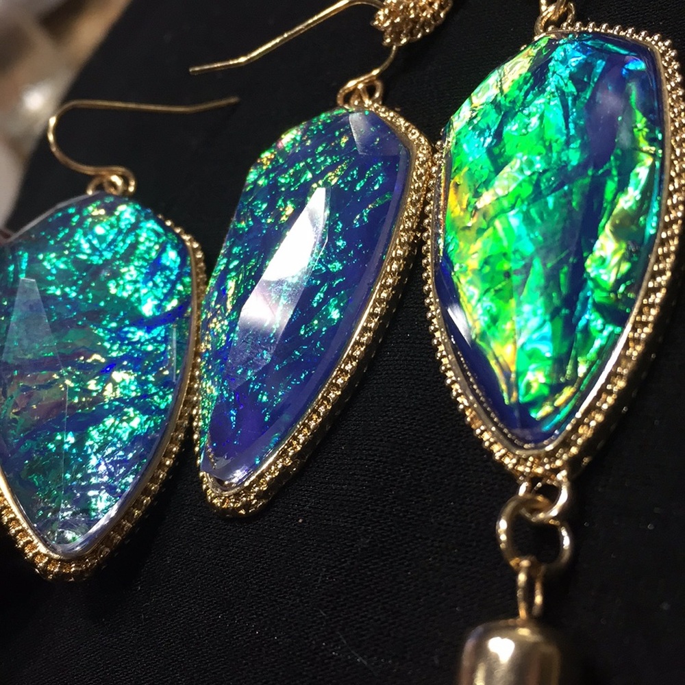 Similar style of Kendra Scott set Size L